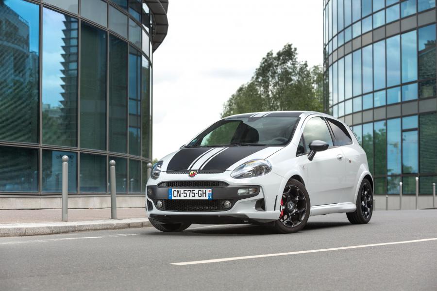 Abarth Punto SuperSport (199) 2012 года  (фото 1 из 32)